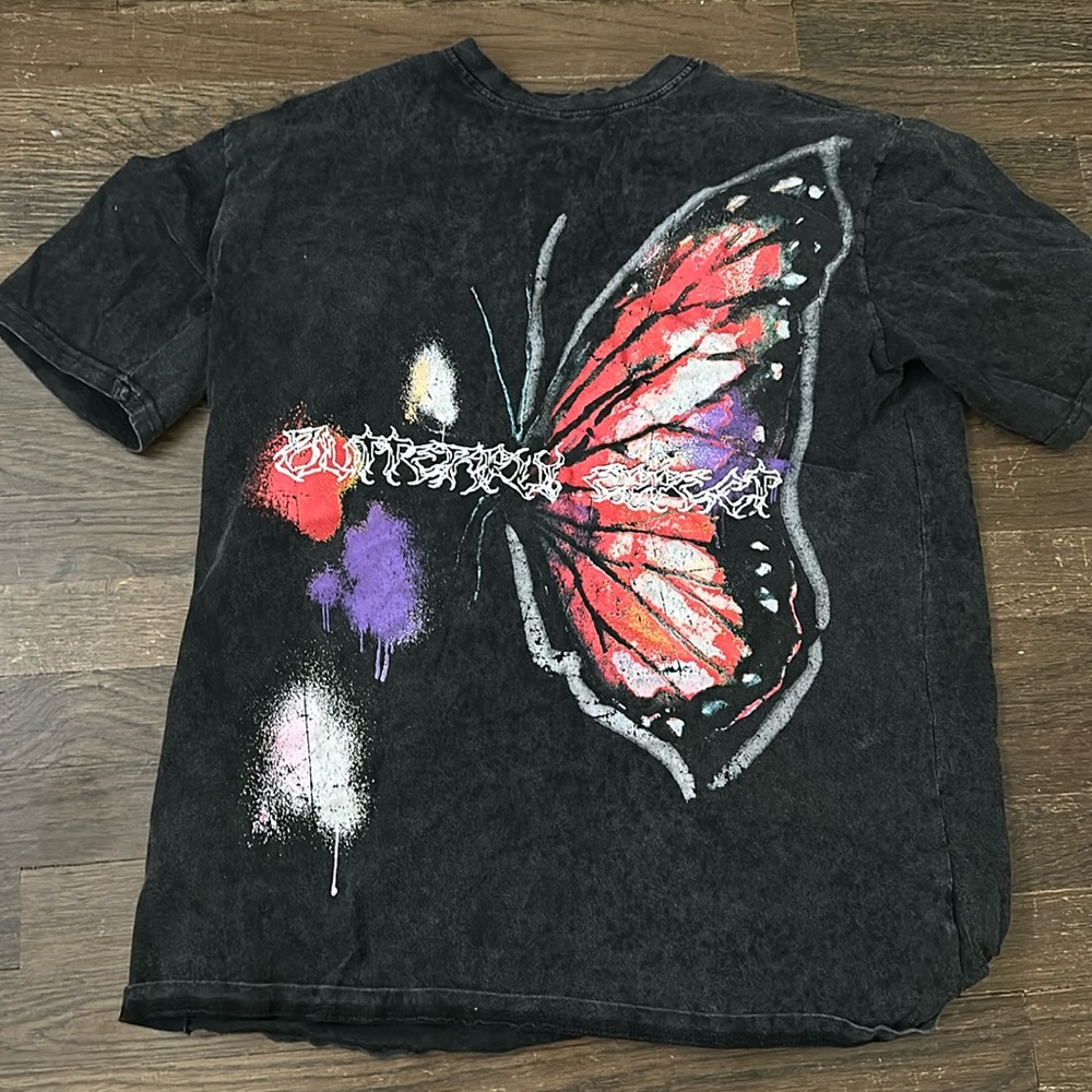 Adika oversized graphic tee